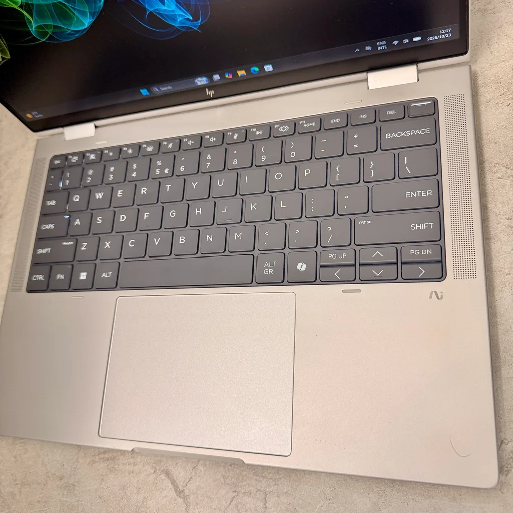 HP EliteBook X 14 Flip G1i AI PC [Ultra 7 258V | 32GB | 1TB SSD | Touch] thumbnail 3