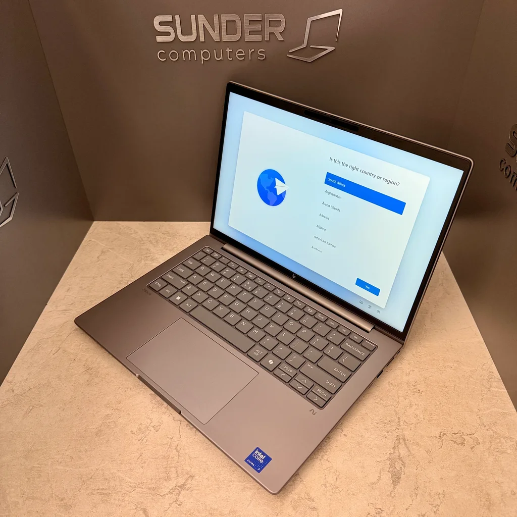 HP ZBook 8 G1i 14 [Ultra 7 255H | 24GB | 1TB SSD | RTX 500 Ada 4GB | Touch] thumbnail 3