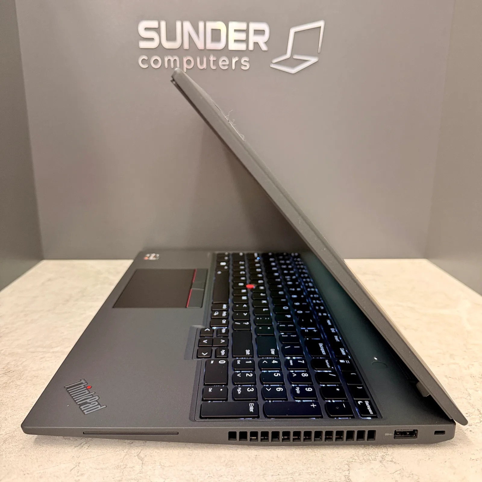 Lenovo T16 Gen 2 [Ryzen 7 7840U, 16GB, 512GB SSD] thumbnail 6
