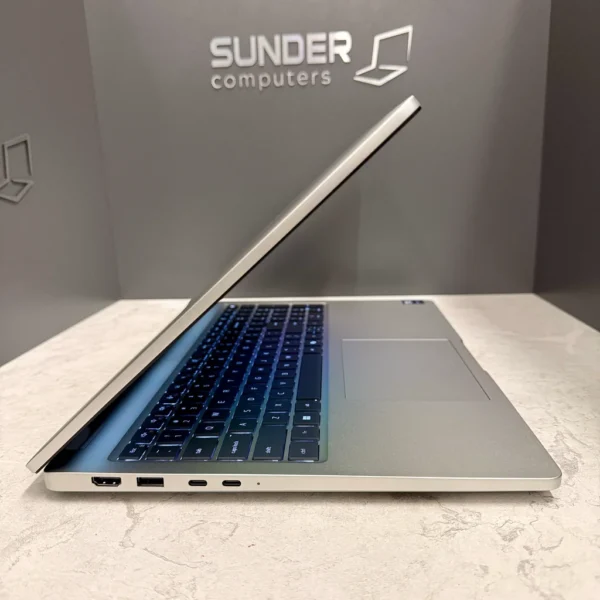 512GB SSD] Brand New