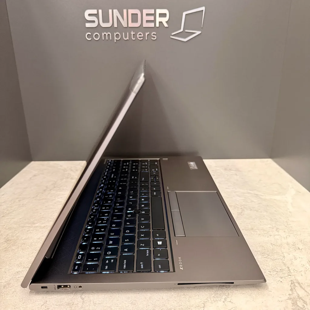 HP ZBook FireFly 15 G8 [i7-1185G7 | 16GB | 512GB SSD | Quadro T500 4GB] thumbnail 7