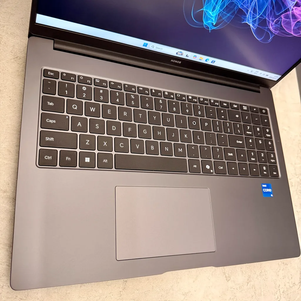 Honor MagicBook X16 [i5-13420H | 8GB | 512GB SSD] thumbnail 2